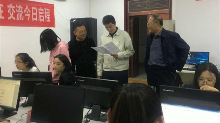 熊继军院长看望比赛同学